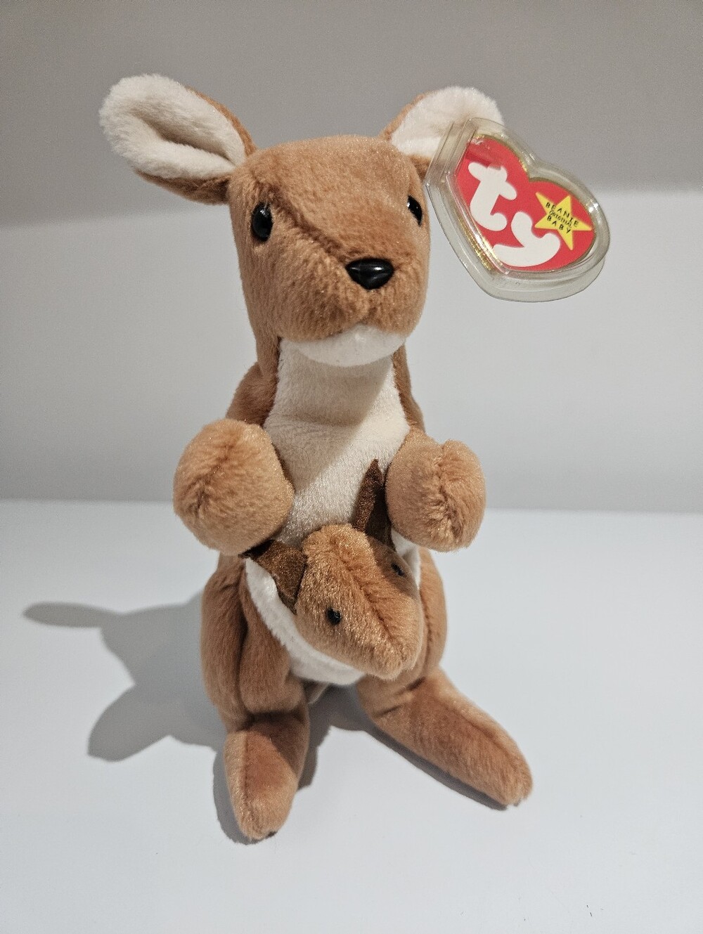 TY Beanie Baby "Pouch" Kangaroo 1996